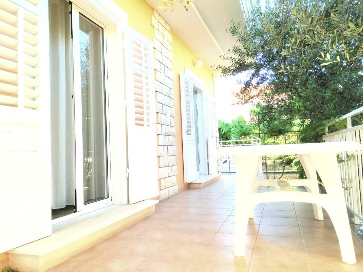 Apartman Antulov Srima Exterior foto